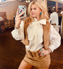 Load image into Gallery viewer, The Cowgirl Knot Top
