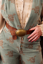 Load image into Gallery viewer, Western Oval Buckle Belt
