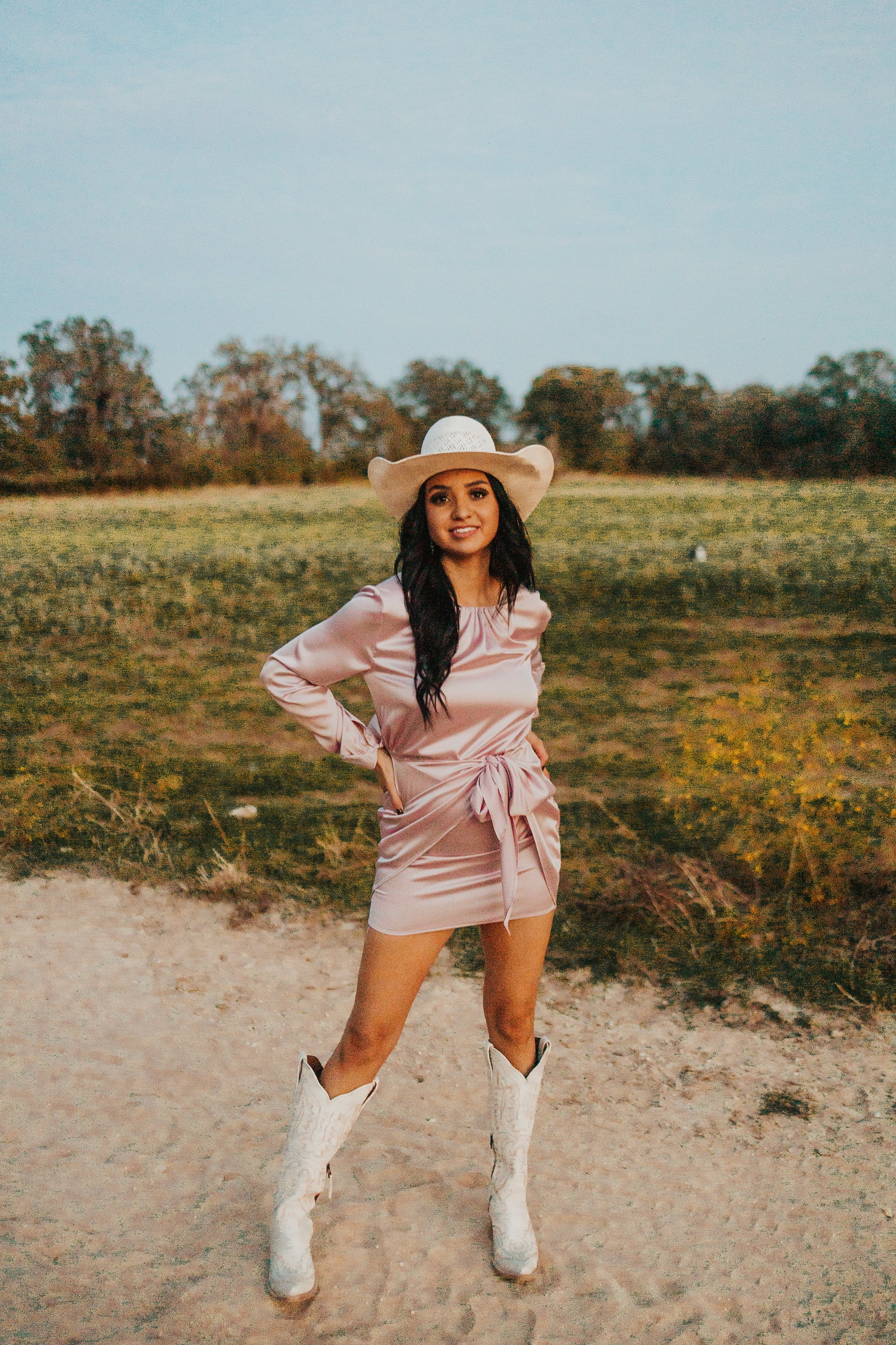 Punchy Vaquera Pink Dress White Boots Dresses Punchy Vaquera Punchy Vaquera Pink Dress White Boots Dresses Punchy Vaquera