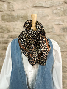 35x35 Wild Rag