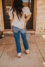 Load image into Gallery viewer, The Jaelyn Top in Champagne
