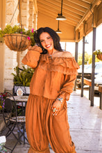Load image into Gallery viewer, The Betty Top
