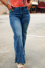 Load image into Gallery viewer, The Dolly Jeans
