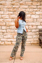 Load image into Gallery viewer, The Buck Camo Pants
