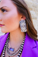 Load image into Gallery viewer, The Bowen Earrings
