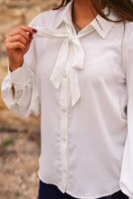 Load image into Gallery viewer, The Gringa Tie Top in Off White
