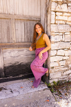 Load image into Gallery viewer, The Robin Wide Leg Pants in Mauve
