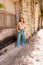 Load image into Gallery viewer, The Robin Wide Leg Pants in Teal
