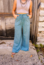 Load image into Gallery viewer, The Robin Wide Leg Pants in Teal
