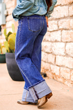 Load image into Gallery viewer, The Steamlined Jeans in Dark Wash
