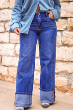 Load image into Gallery viewer, The Steamlined Jeans in Dark Wash
