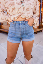 Load image into Gallery viewer, The McKay Denim Shorts in Light Blue
