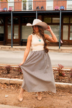 Load image into Gallery viewer, The Heartwell Maxi Dress
