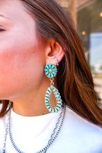 Load image into Gallery viewer, The Ursula Earrings
