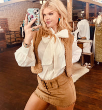 Load image into Gallery viewer, The Cowgirl Knot Top
