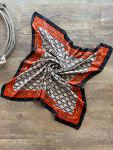 Load image into Gallery viewer, Luxe Chain Scarf
