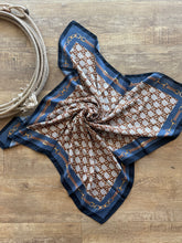 Load image into Gallery viewer, Luxe Chain Scarf
