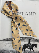 Load image into Gallery viewer, The Golden Floral Twilly

