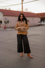 Load image into Gallery viewer, The Driftwood Manor Blazer
