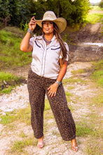 Load image into Gallery viewer, The Shorty Top in Ivory
