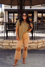 Load image into Gallery viewer, The Shorty Top in Olive
