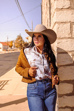 Load image into Gallery viewer, The Running Wild Top
