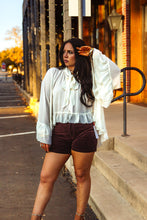 Load image into Gallery viewer, The Lohn Top
