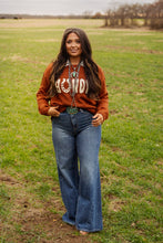 Load image into Gallery viewer, The Howdy Horseshoe Sweater
