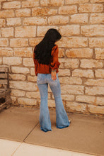 Load image into Gallery viewer, The Della Jeans
