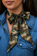 Load image into Gallery viewer, Classic Camo Silk Twilly
