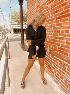 The Mesa Shorts in Black