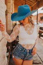 Load image into Gallery viewer, The Lacie Top
