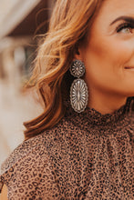 Load image into Gallery viewer, The Tessa Earrings

