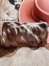 Load image into Gallery viewer, Small Cowhide Bag
