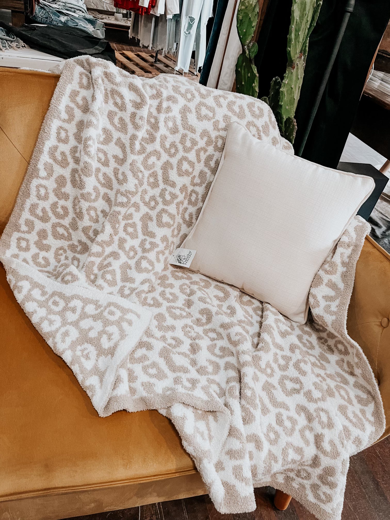 Barefoot dreams leopard throw sale