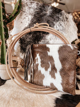 Load image into Gallery viewer, The Cowhide Large Crossbody
