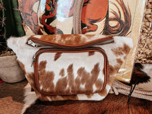 Load image into Gallery viewer, Cowhide Fanny Pack

